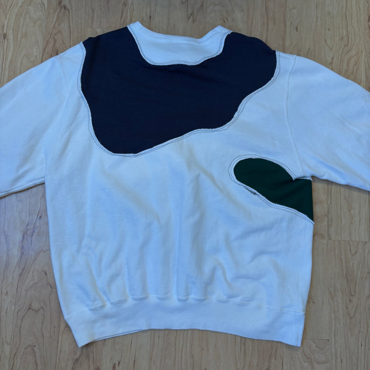 wavy peek-a-boo champion crew (unisex xl)