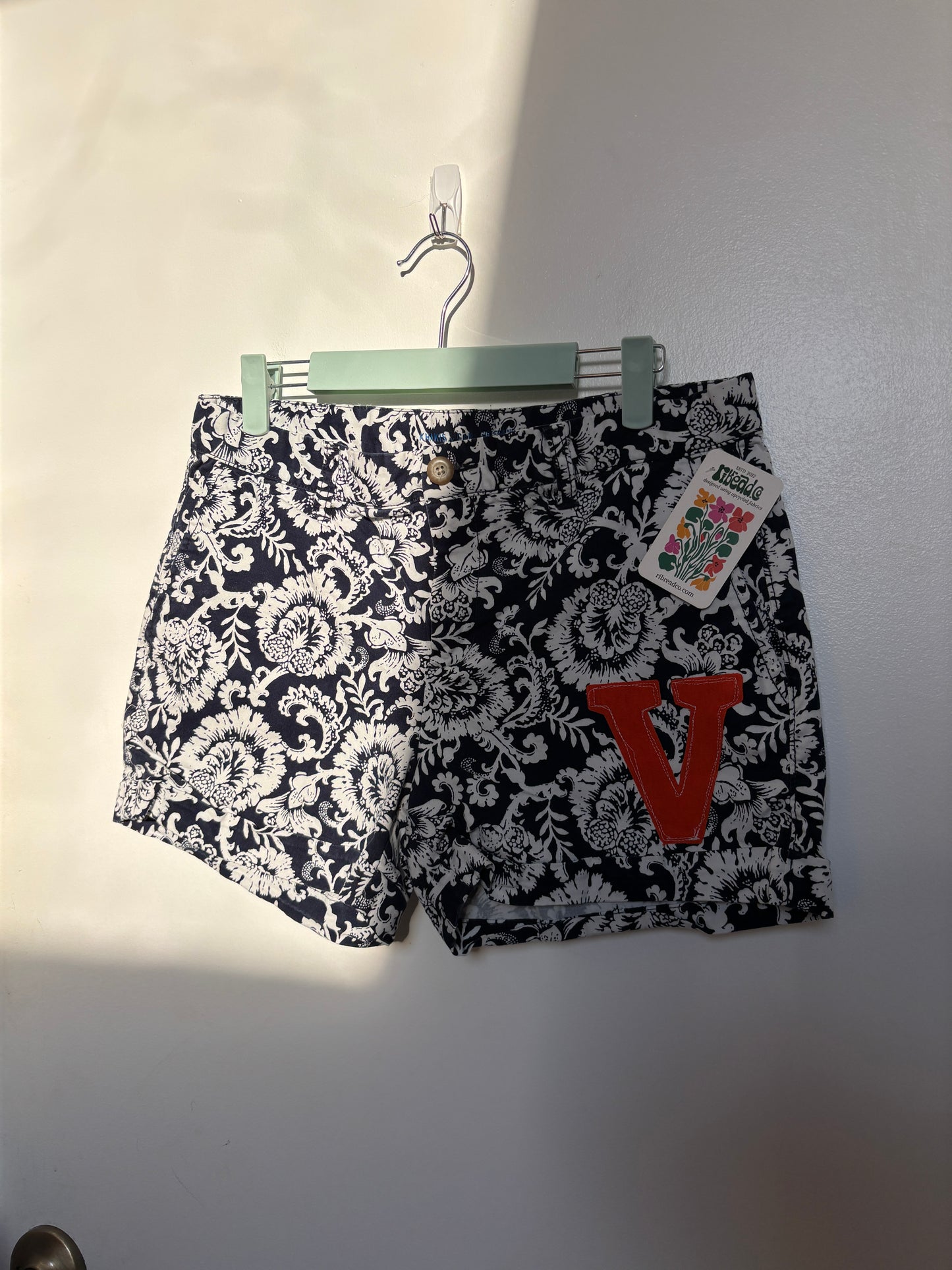 virginia printed shorts (women’s 6)