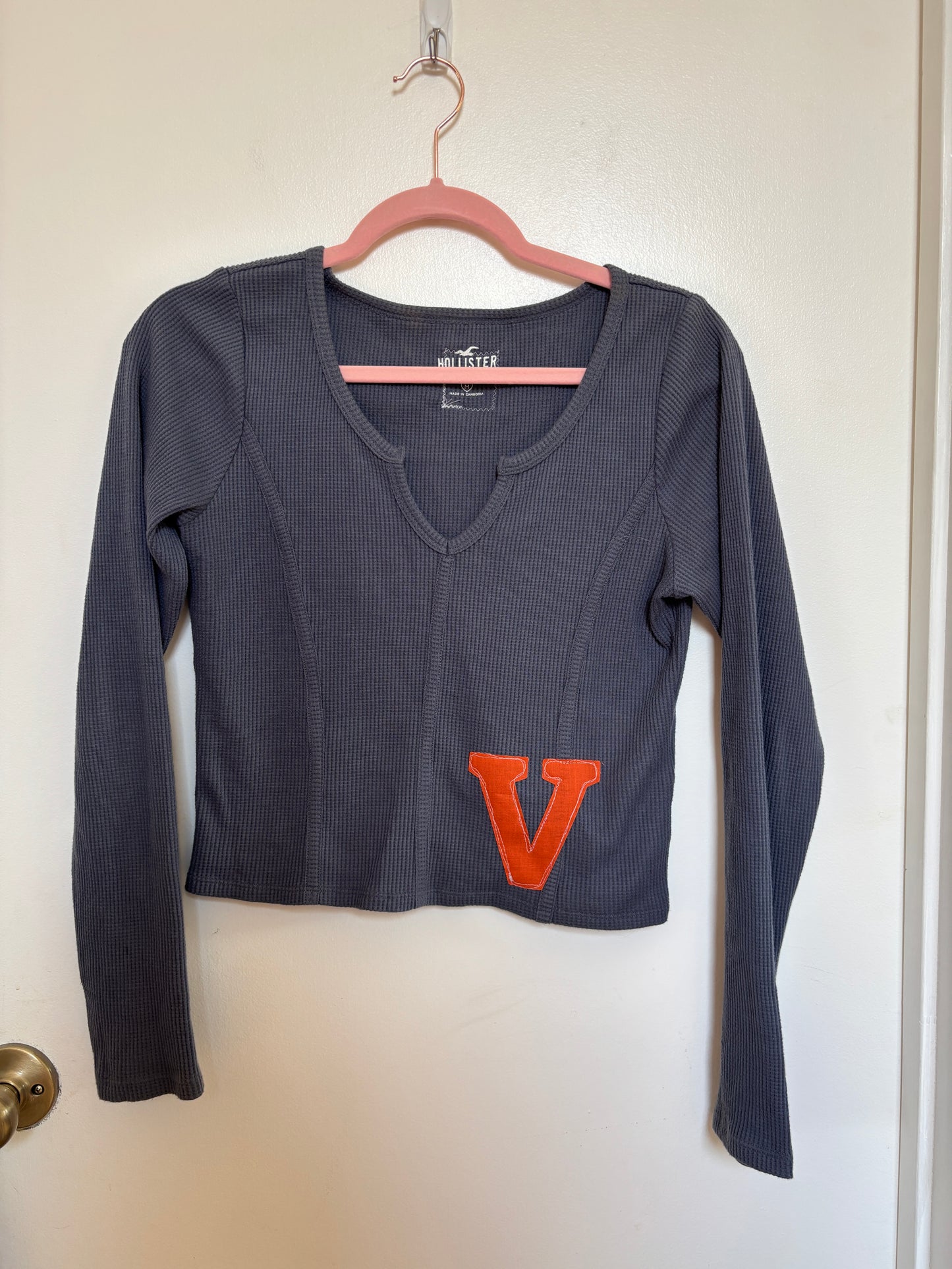 v long sleeve (women’s m)