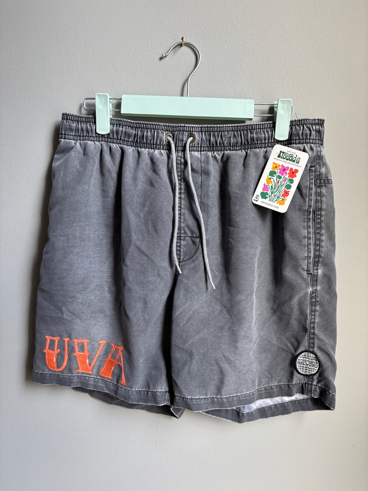 uva shorts (mens s)