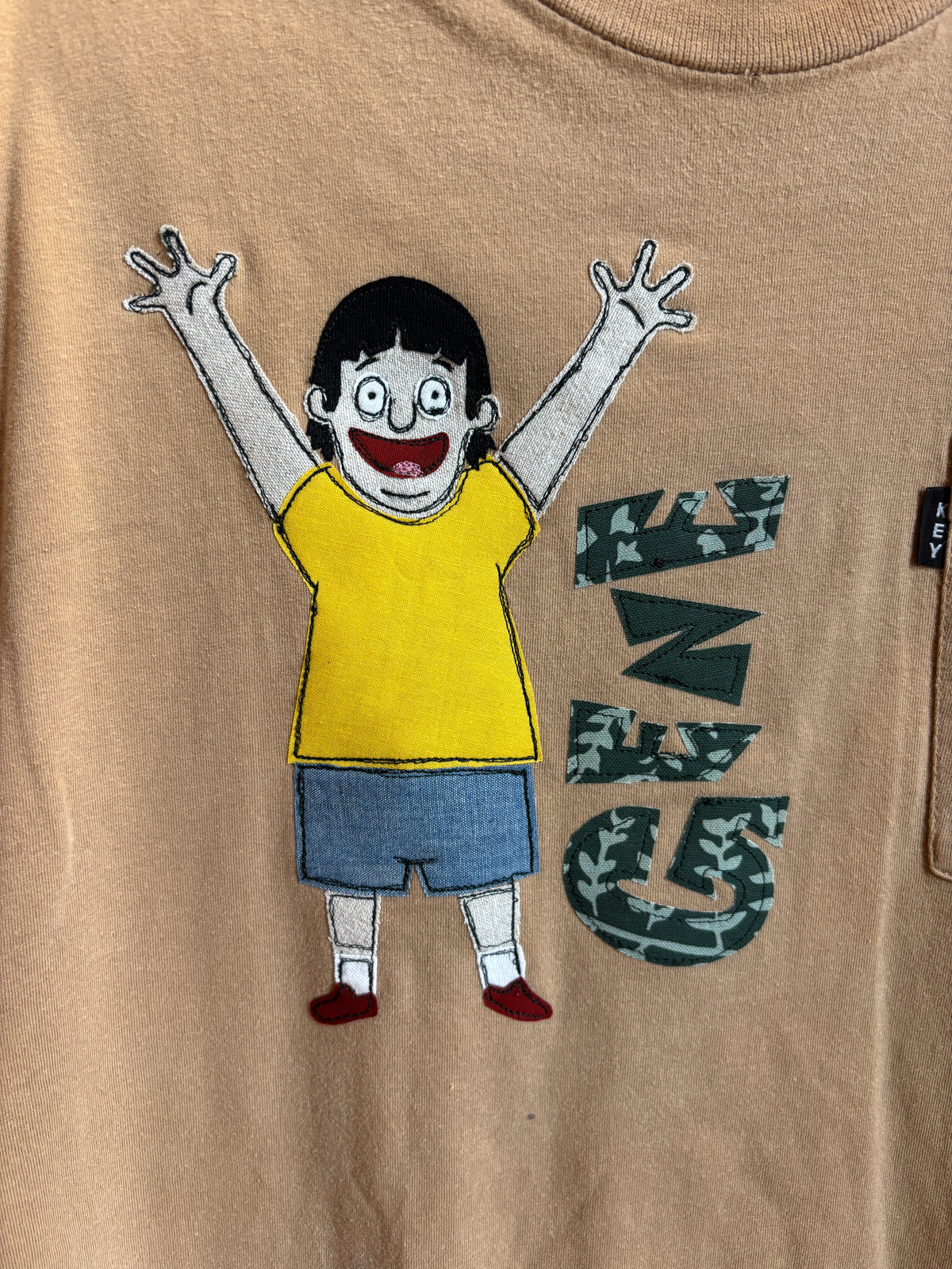 gene belcher tee (men’s m)