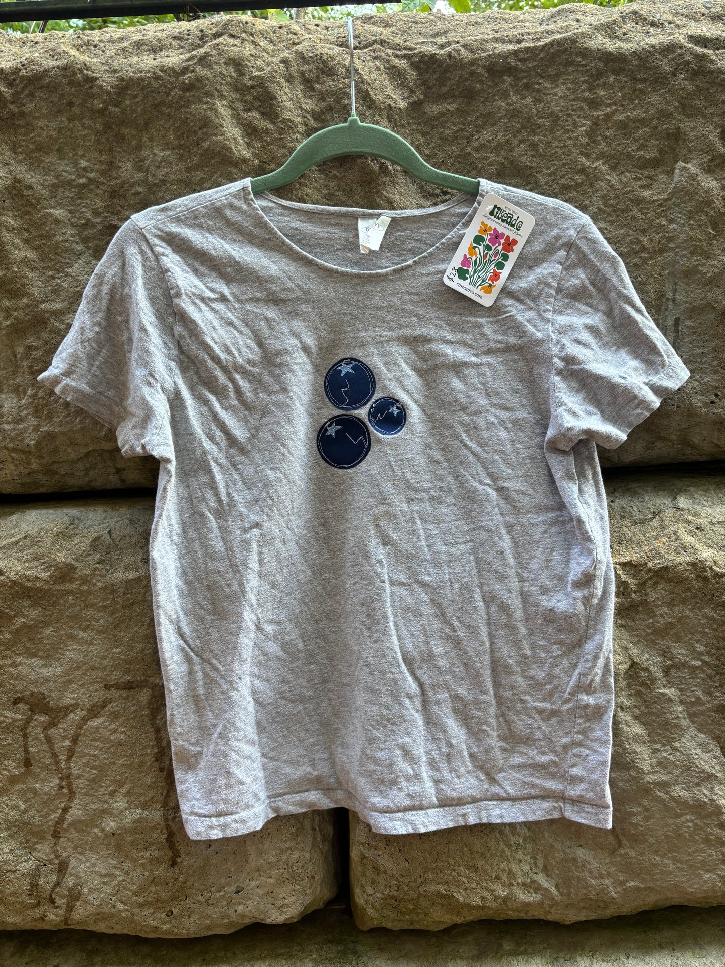blueberry tee (women’s m)