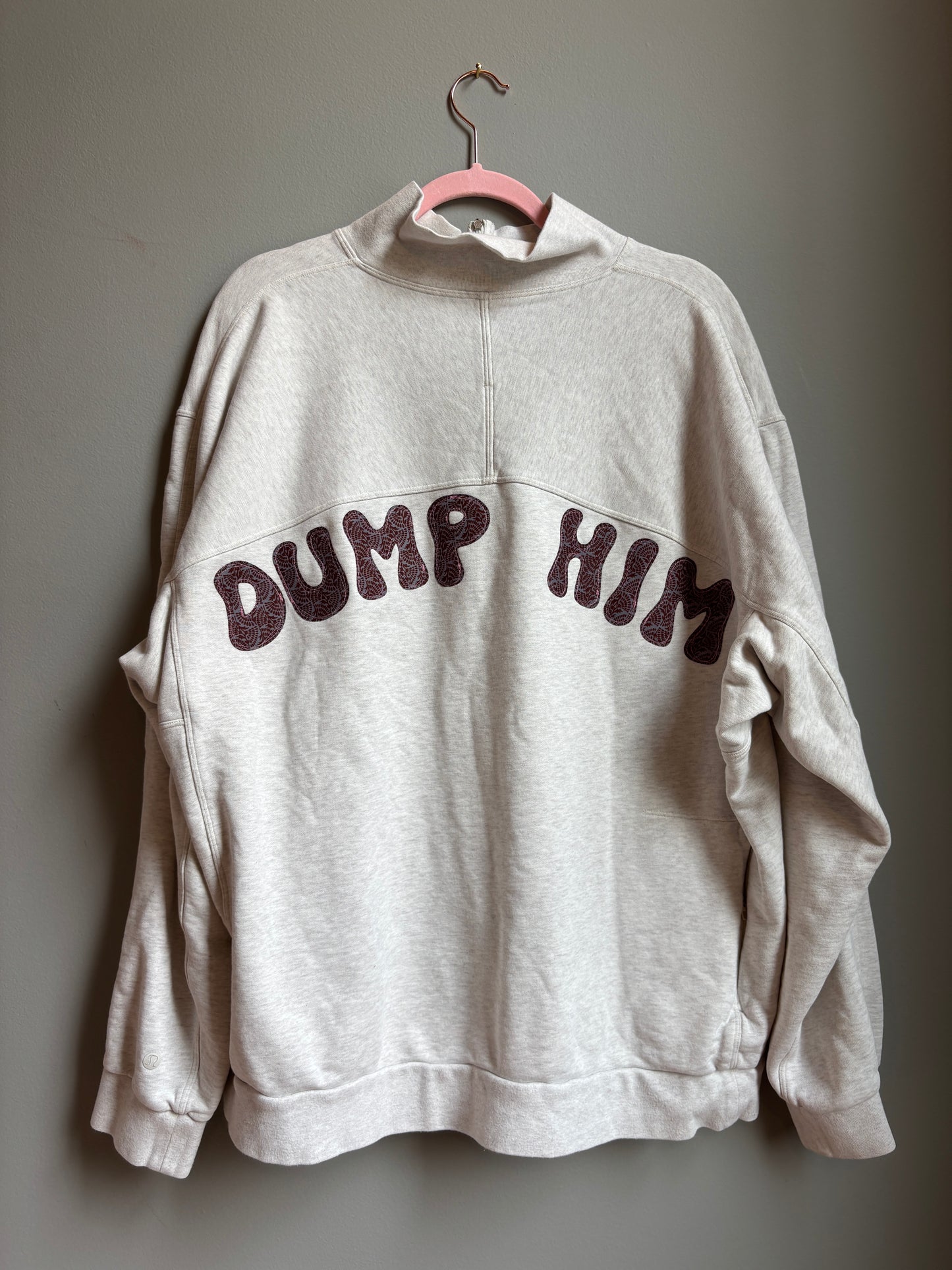 dump him lululemon 1/4 zip (womens 2xl)