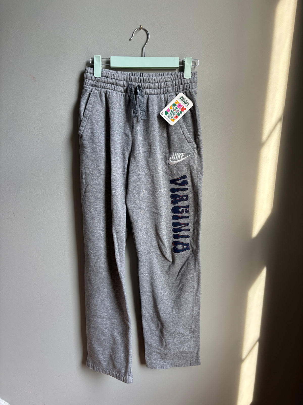 virginia sweatpants (youth xl)