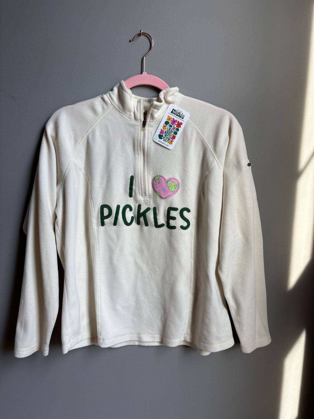 i <3 pickles 1/4 zip (womens l)